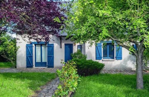 Courtils House | Charming Maison in Courtils with Garden & Family-Friendly Amenities