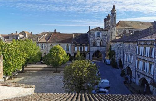 Monflanquin Apartment | Charming Maison de Charme with Terrace and City Views