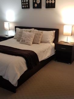 Broken Hill House | Family-Friendly Stay at Maison de Chocolate - 4 Star Comfort