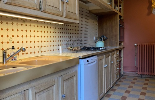 Montignac House | Elegant Maison de Famille with Ocean View & Breakfast