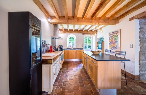 Montceau-et-Echarnant House | Enchanting Maison de Charme in Bourgogne with Spa & More