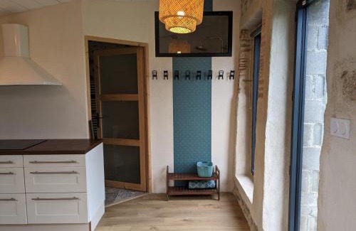 Saint-Laurent-sur-Sevre Apartment | Family-Friendly Maison de Vacances with Oceanfront Views