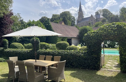 Vauchelles-les-Domart House | Inviting Maison de Campagne with Heated Pool and Breakfast