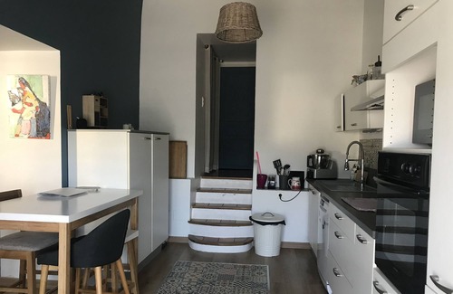 Methamis House | Charming Maison de Hameau with Garden & Ventoux Views