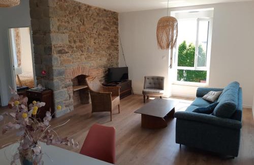 Saint-Marc Apartment | Elegant Maison de Kerangall: 4-Star Family-Friendly Retreat