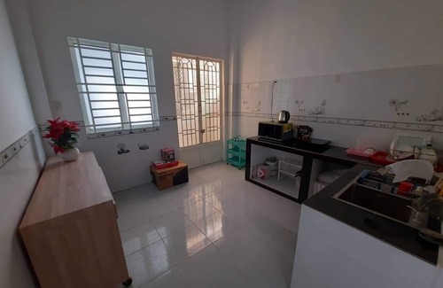 Binh Thuy House | Inviting Maison de Léa: Relax with Spa and Hot Tub Access