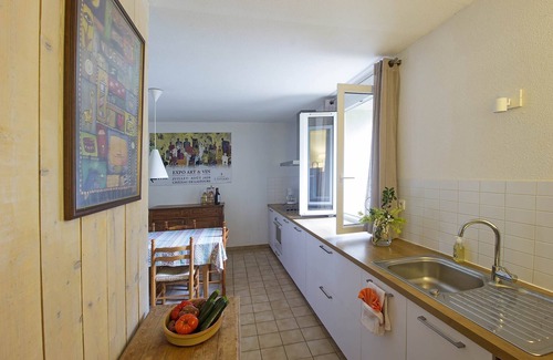 Marcorignan Apartment | Charming Maison de l'Amandier: Family-Friendly Retreat