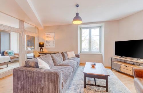Mulhouse Apartment | Pet-Friendly Retreat at Maison de l'Arsenal - 8.9/10 Rating