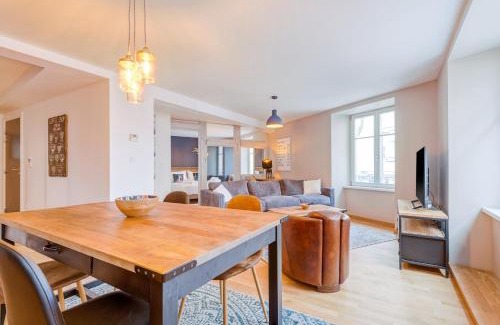 Mulhouse Apartment | Pet-Friendly Retreat at Maison de l'Arsenal - 8.9/10 Rating