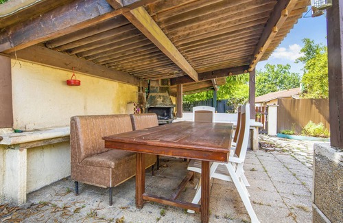 Hourtin House | Maison De L'océan - Hourtin, Médoc with Terrace and Garden