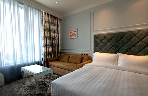 Pont-de-Cheruy Apartment | Pet-Friendly Getaway at Maison de la Chenté with Pool