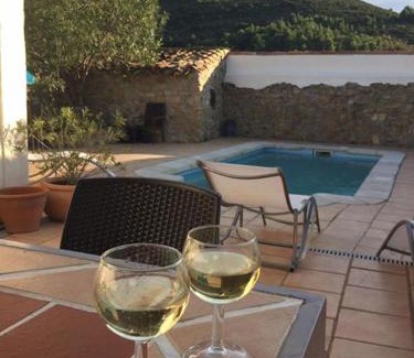 Embres-et-Castelmaure House | Relax at Maison de la Fontaine with Oceanfront Views
