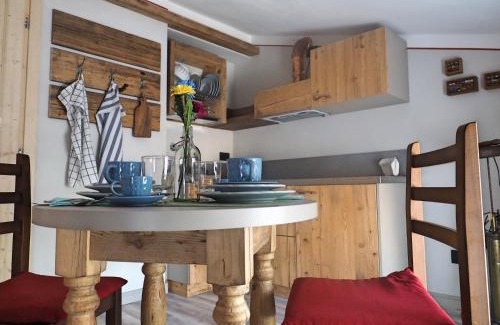 Rivoltella Apartment | Oceanfront Bliss at Maison de La Lumière - Rated 9.4/10