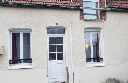 Marcilly-sur-Seine House | Cozy Maison de la Plage: Pet & Child Friendly Retreat