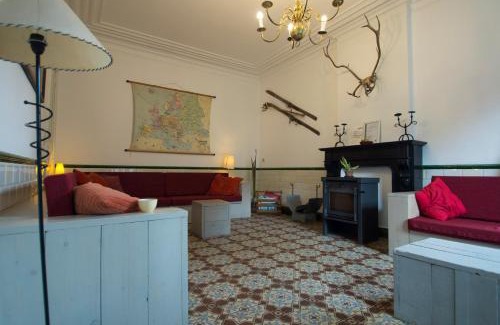 Awagne House | Discover Family-Friendly Comfort at Maison de la Vallee