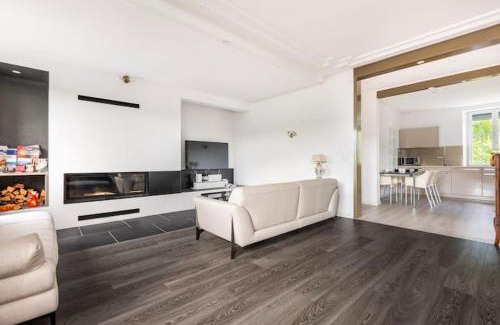 Tramelan Apartment | Maison de Maître