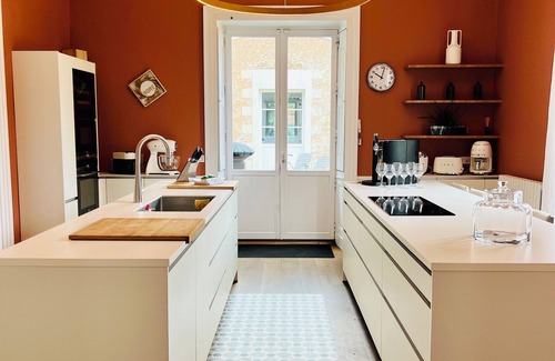 Basse-Goulaine Other | Inviting Maison de Maître with Pool for 16 Guests
