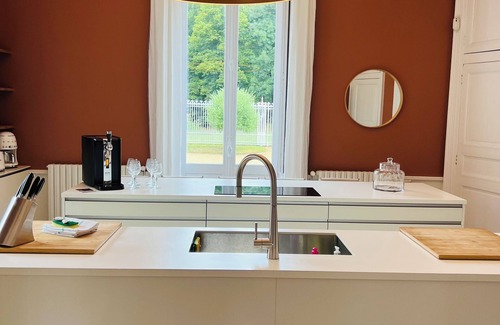 Basse-Goulaine Other | Inviting Maison de Maître with Pool for 16 Guests