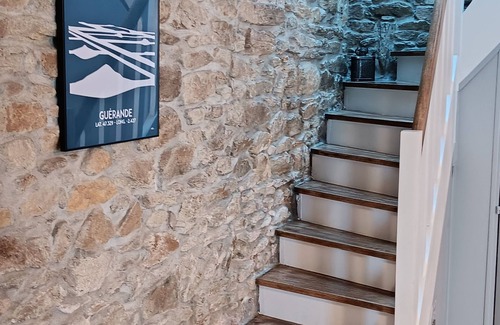Mesquer House | Cozy Maison de Pêcheur in Quimiac, Steps from the Ocean