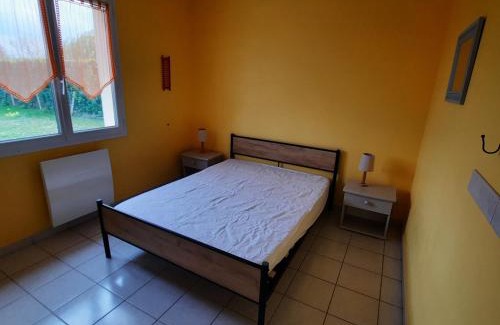 La Roche-Posay House | Cozy Maison with Garden Near Thermes St Roch for Families