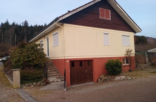 Granges-Aumontzey House | Welcoming Maison de Vacances: Family-Friendly Retreat