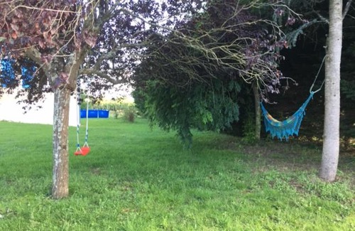 Le Champ-sur-Layon House | Relax at Maison de vacances Layon Loire with Pool & Hot Tub