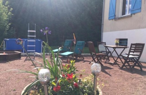 Le Champ-sur-Layon House | Relax at Maison de vacances Layon Loire with Pool & Hot Tub