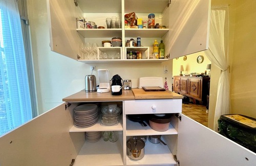 Bedarieux House | Scenic Retreat with Pet-Friendly Amenities in a Beautiful Garden