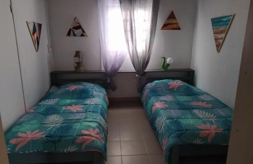 Grande Anse House | Discover Maison de vacances: Family-Friendly Getaway in Réunion