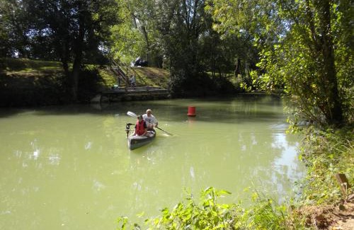 Nerac House | Pet-Friendly Maison de Vacances with Hot Tub & High Ratings