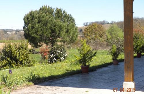 Nerac House | Pet-Friendly Maison de Vacances with Hot Tub & High Ratings