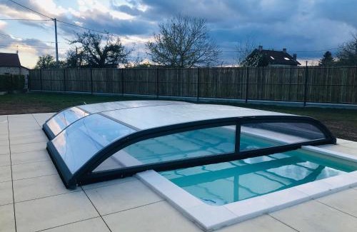 Portes de la Creuse en Marche House | Relax at Maison de vacances: 4-Star Family-Friendly Retreat