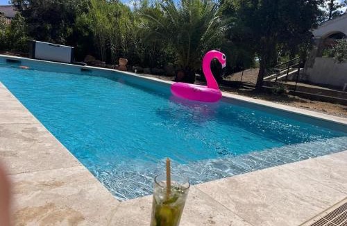 Ventiseri Villa | Relaxing Retreat at Maison de vacances with Pool Access