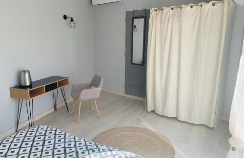 Chateauneuf-du-Rhone Apartment | Idyllic Retreat in Medieval Drôme - Family-Friendly Stay