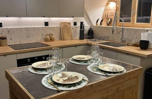 Chantemerle Apartment | Explore Maison de Village Rénovée: Perfect for Families