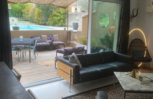 Meyrargues House | Relaxing Village Retreat with Private Pool and Family Amenities