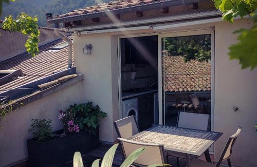 Luc-en-Diois House | Charming Village House with Terrace for Family Getaways