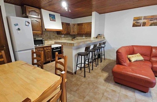 Estagel House | Idyllic Maison de Village in a Tranquil Setting