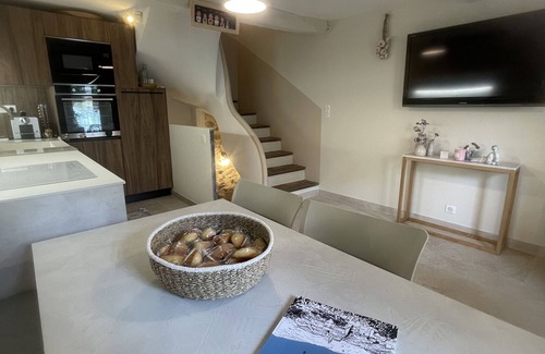 Valbonne Apartment | Discover Maison de Village in Charming Valbonne with Breakfast