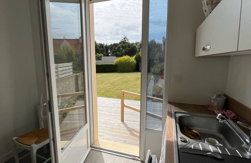 Plouescat House | Beachside Retreat: Well-Equipped Maison de Ville Near Shops