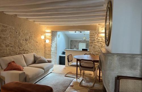 Maule House | Maison de ville - idéal déplacements et familles - 35 min Paris - Versailles - Giverny