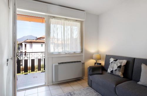 Sasso Moro Apartment | Exceptional Maison del Sasso Lago Maggiore with Pool & Pets