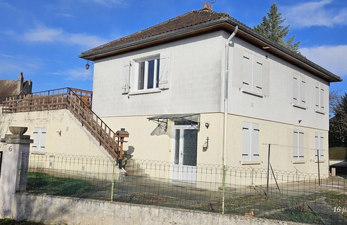 Coulanges-sur-Yonne House | Idyllic Maison des Flotteurs with Pool & Enclosed Garden