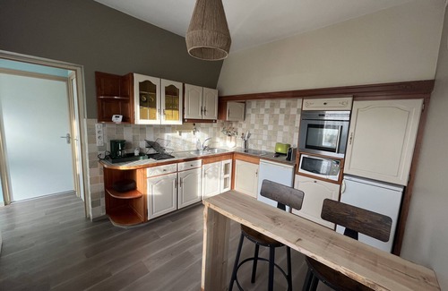 Raches House | Discover Maison des Loup-sticks: Pet-Friendly Retreat