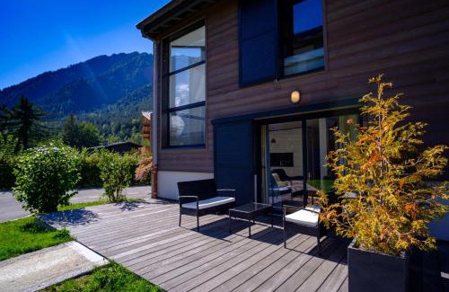 Les Praz-de-Chamonix Ski Chalet | Pet-Friendly Maison Des Praz Chamonix: Guest Rated 9/10