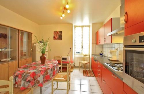 Calviac-en-Perigord House | Family Retreat with Pool in Nature Near Dordogne Attractions