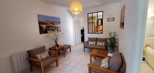 Ruoms Apartment | Explore Maison du Baron - Family-Friendly in Historic Ruoms