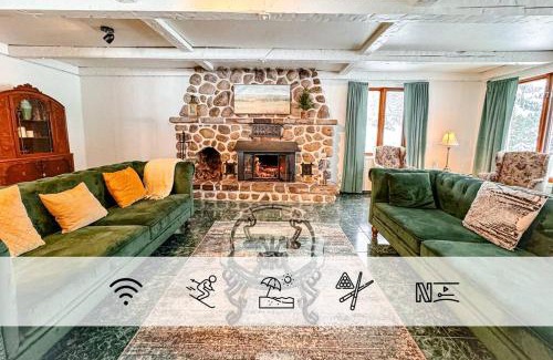 Saint Donat House | Relaxing Lakeside Retreat with Spa, Beach & Pet-Friendly Perks