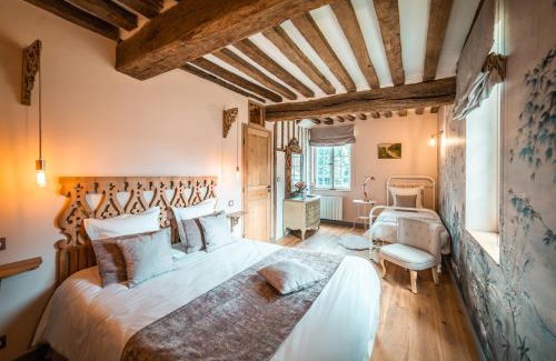 Duclair House | Discover Maison du Chapelain: Oceanfront Bliss Awaiting