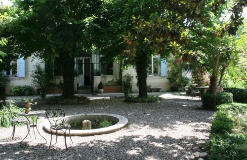 Ganges Bed & Breakfast | Pet-Friendly Maison du Loup with Oceanfront Views